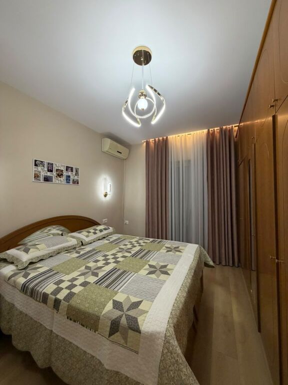 🏠 Jepet apartament 1+1 me qira – Myslym Shyri  🛋️ I mobiluar &amp; i kompletuar 📍 200 m nga Kastrati 🏢 Kati 5 💰 65,000 lekë/muaj