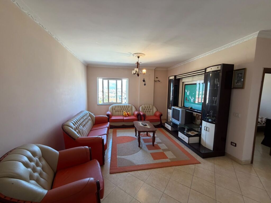 Apartament 2+1 per qira, prane Ktheses se Kamzes, Tresh!