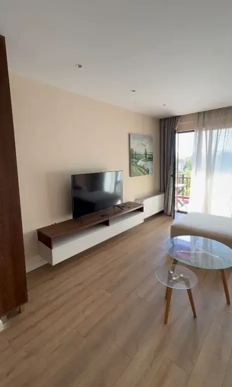 Qera | Apartament 2 + 1+ 2 | Farmacia 10 | 800 €/muaj