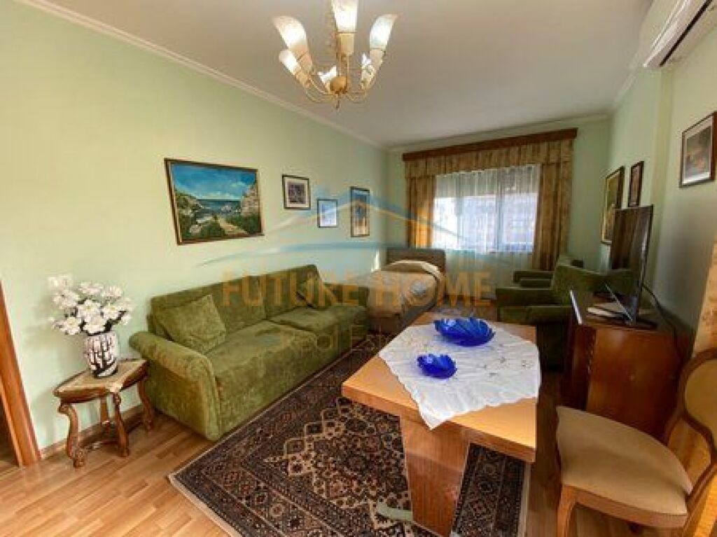 Qera, Apartament 1+1+Verande