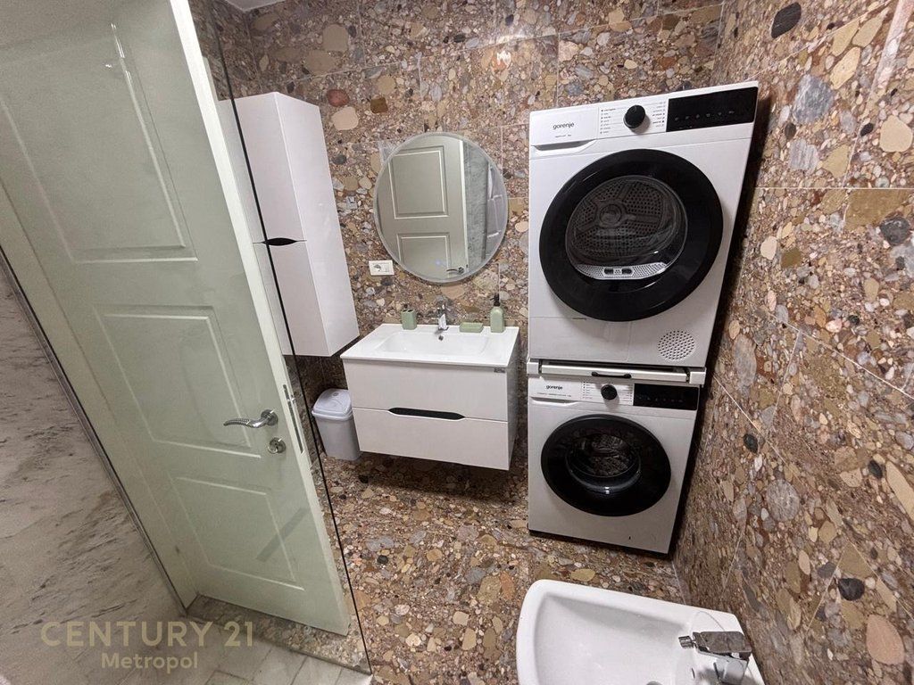APPARTAMENTO IN AFFITTO – VISTA LAGO POSTERIORE