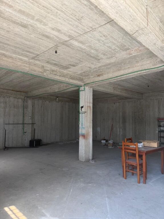 BUSINESS PREMISES FOR RENT 254M2 SELITE 200,000 LEKE FH-96163