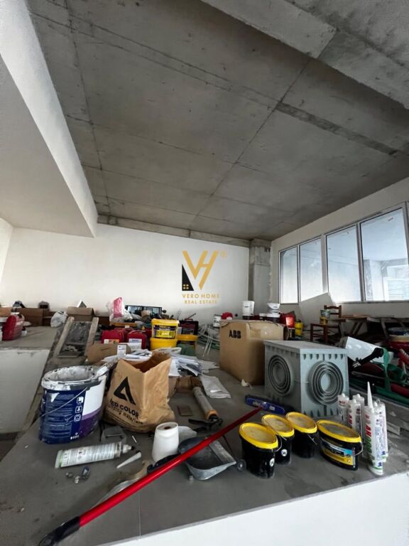 JEPET DYQAN 100 M2 ME QIRA TE KOMUNA E PARISIT 2.500 EURO