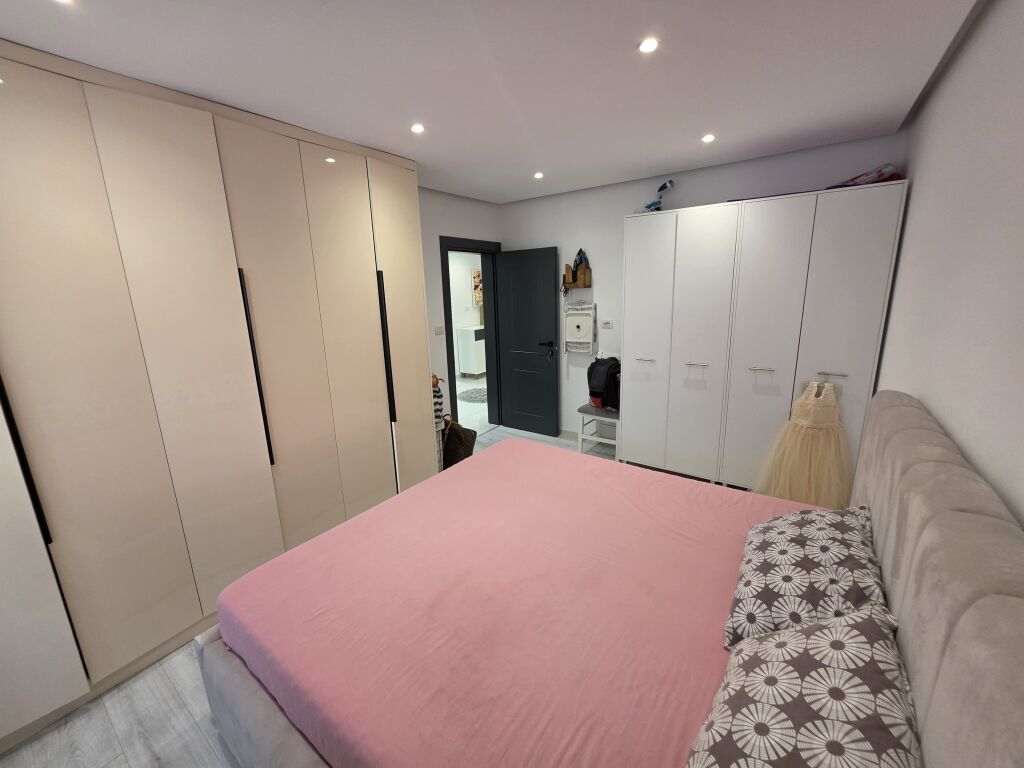 Apartament 2+1+2+🅿️ ne shitje , Vasil Shanto !