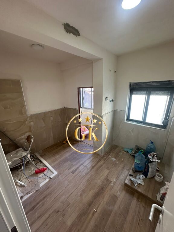 SHITET APARTAMENT 1+1 PRAN MARKATES FRUTA PERIME DURRES