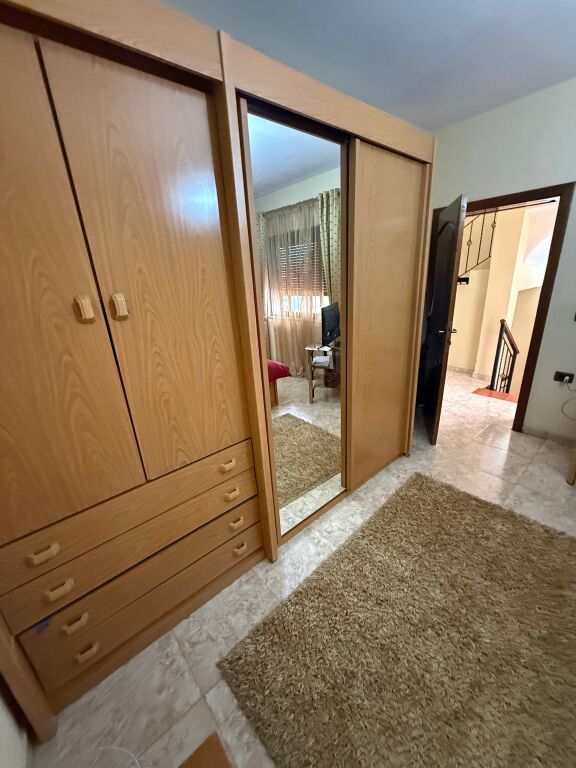 🏡 PRIVATE 4-FLOOR HOUSE FOR RENT – BARDHYL STREET