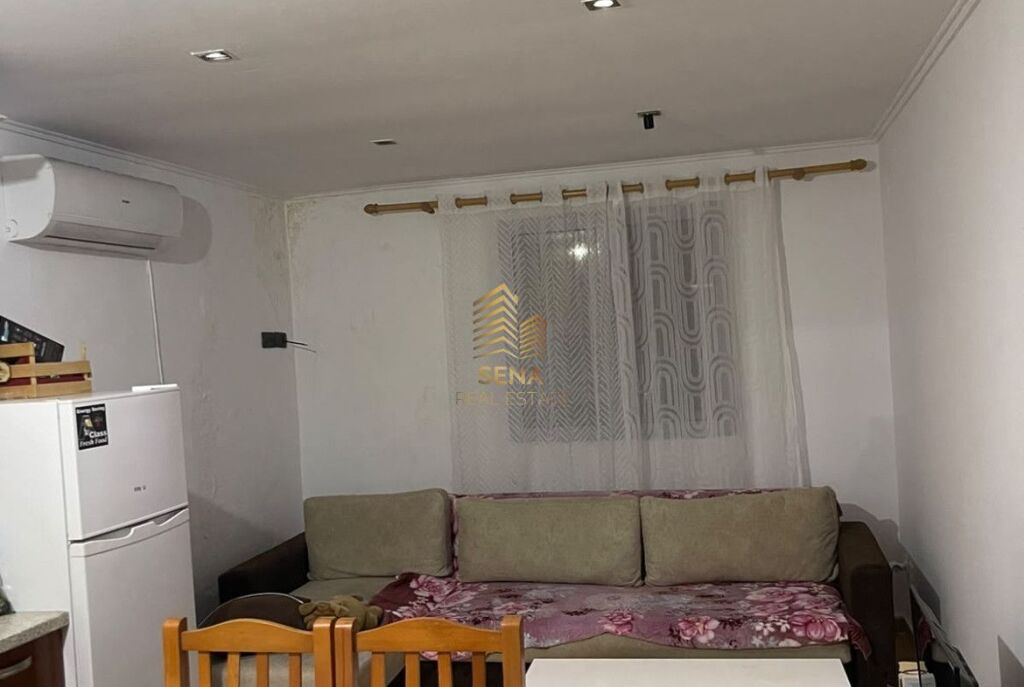 Affitto, Ingresso Privato 1+1+ Cortile, Ali Demi – Scuola Direzione della Libertà, 40.000 Lek/mese