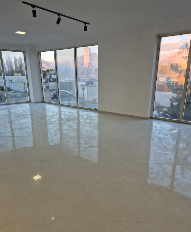 Affitto | Ambjent Biznesi | Bulevardi i Ri | 2600 €/mese