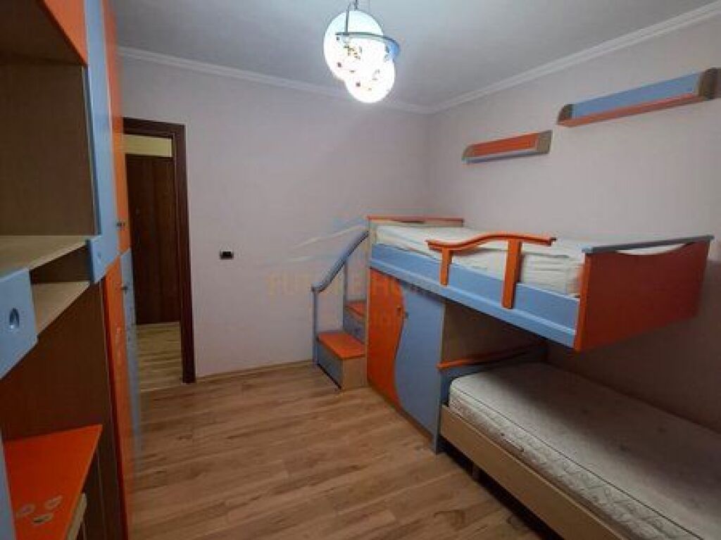 Qira,Apartament 3+1,Komuna e Parisit