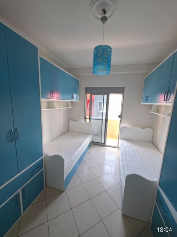 SHITET APARTAMENT 2+1+2 – PRANË KOMPLEKSIT GENER 2