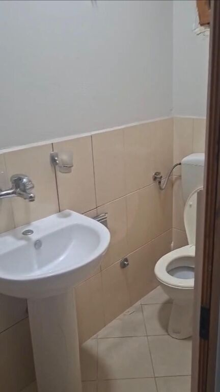 Appartamento 2+1+2 in affitto in Via Gramoz Pashko