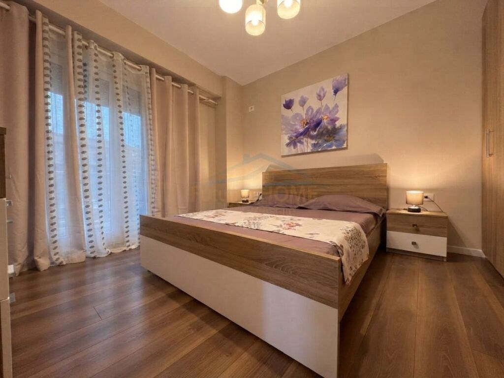 Affitto, Appartamento 1+1, Complesso Delijorgji, Tirana
