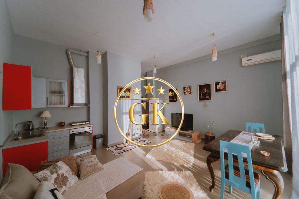 APARTAMENT ME QERA 1+1 FULL PAMJE DETI CURRILA DURRES