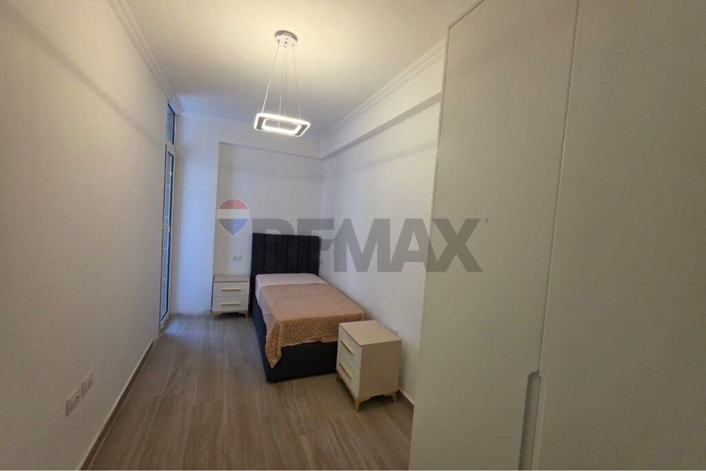 Jepet apartament  me qera 2+1 Rruga Ndre Mjeda