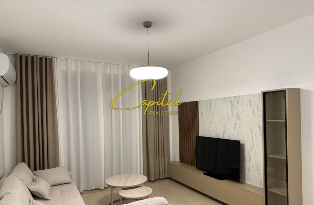 APARTAMENT ME QIRA 2+1 RRUGA E DIBRES 70.000 LEKE