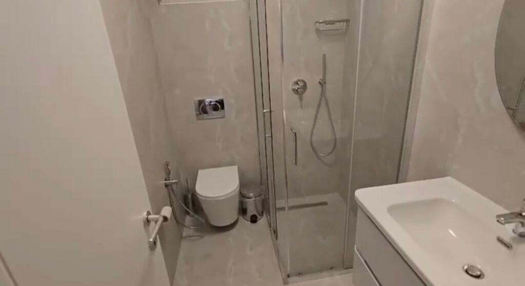 🏡 JEPET APARTAMENT 3+1+2 (140m2)  ME QIRA – KOMUNA E PARISIT