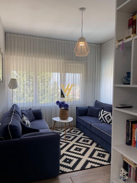 SHITET VILE DY KATESHE TE KODRA E DIELLIT 2- 620.000 EURO
