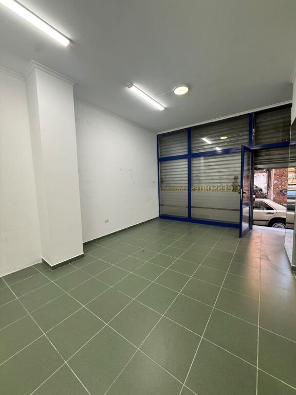 Qera | Ambjent Biznesi | Rruga e Dibres | 700 €/muaj