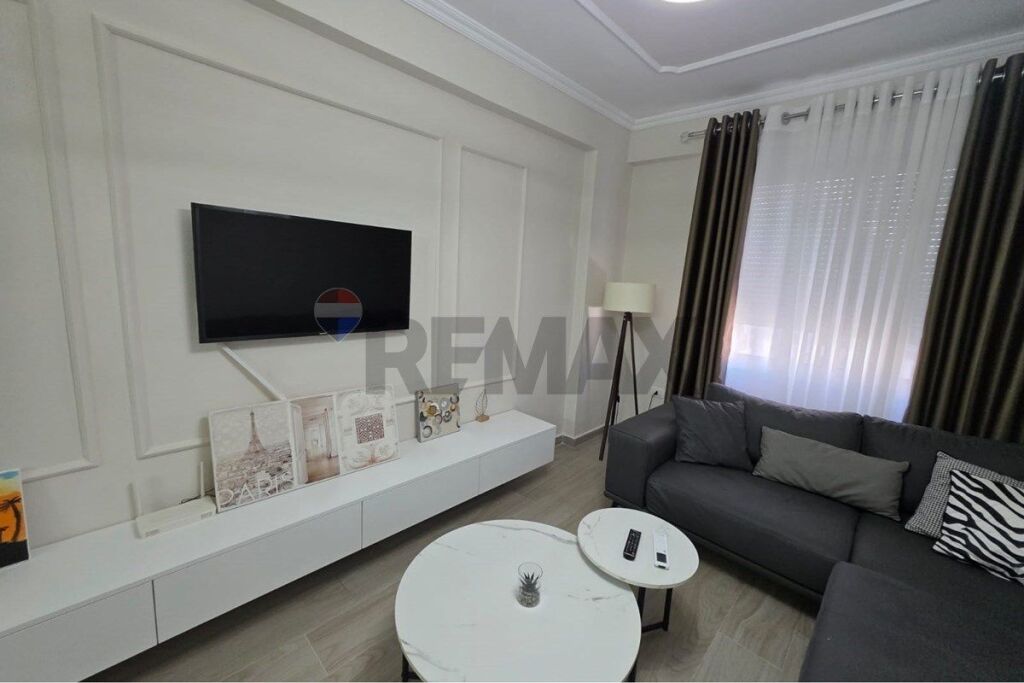 Jepet apartament  me qera 2+1 Rruga Ndre Mjeda