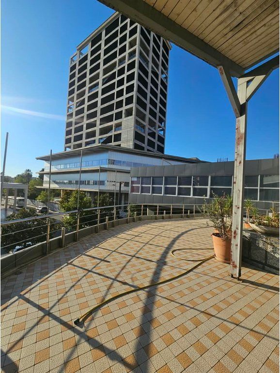 HOTEL PËR SHITJE – Ne Zemër të VLORËS!