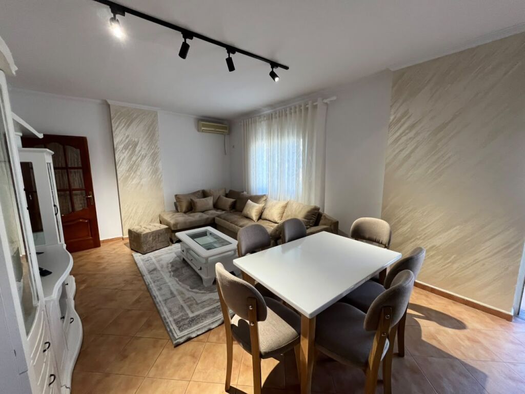 Rent, Apartment 2+1, Near the School "Eftali Koci", Durres