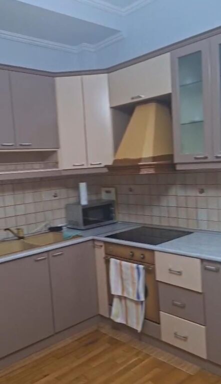 Qera | Hyrje Private 1 + 1 | Qytet Studenti – Rruga Gramoz Pashko | 600 €/muaj