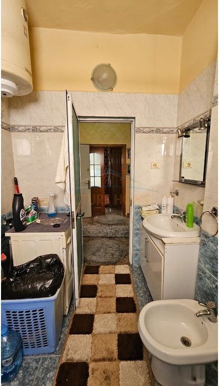 Rent, Apartment 2+1, "Eftali Koci" School, Durres 450 €