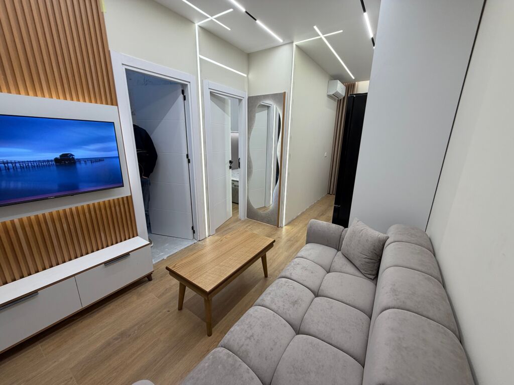🏡 VENDESI APPARTAMENTO 1+1 – APPENA RISTRUTTURATO  📍 Monolocale convertito in 1+1 💰 Prezzo: 110 milioni di lek