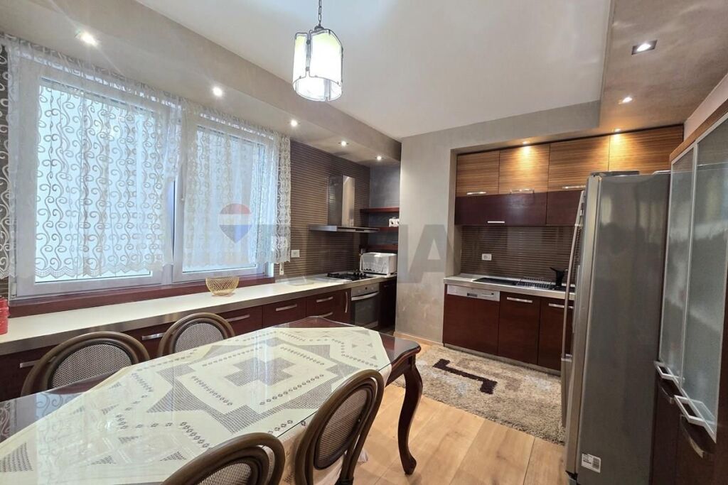 Apartament - Për Qira - Shallvaret, Tiranë(ID: 530201003-715)
