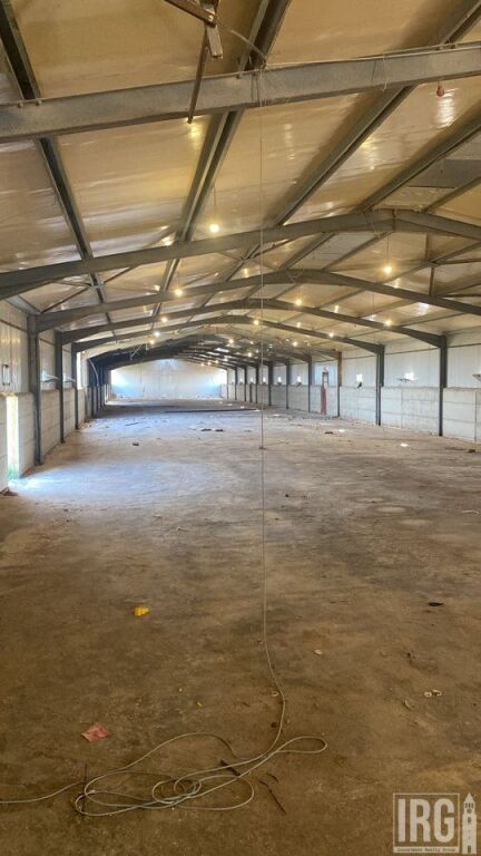 Kapanon 1700 m² me qira – Durrës📍 Pranë Sektorit Rinia, Durrës
