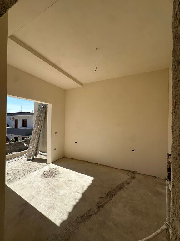 Apartament 1+1 per shitje ne Paskuqan