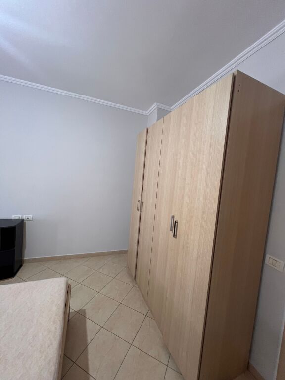 In affitto 2+1+2 ROTONDO ASTIR 500 mila leke