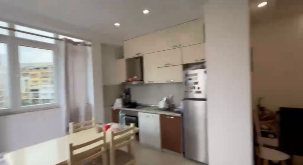1+1,kat 6 pa ashensore,vasil shanto ,650 euro