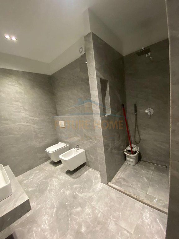 Shitet, Apartament 2+1, 27-katëshi, Vollga, Durrës