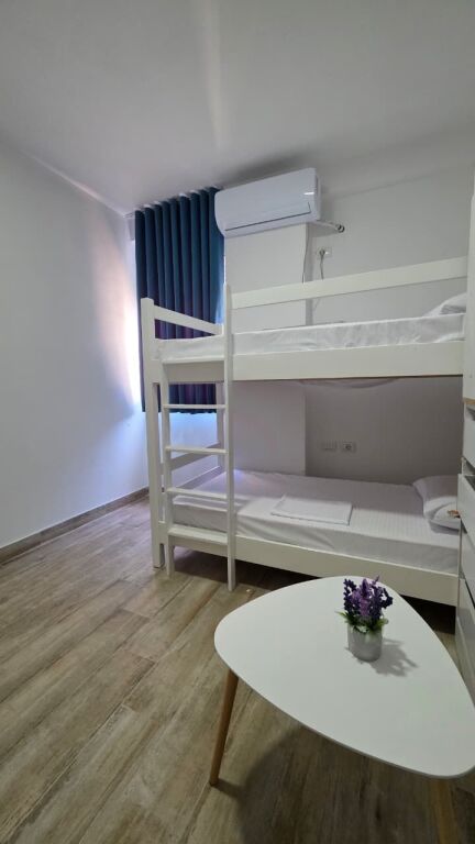Super Penthouse con vista sul mare, acqua fredda, Vlora
