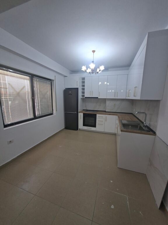 JEPET ME QIRA APARTAMENT 2+1+2  KODRA E DIELLIT 2