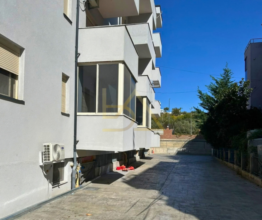 SHITET GODINË ME 17 APARTAMENTE – SHKËMBI I KAVAJËS, DURRËS
