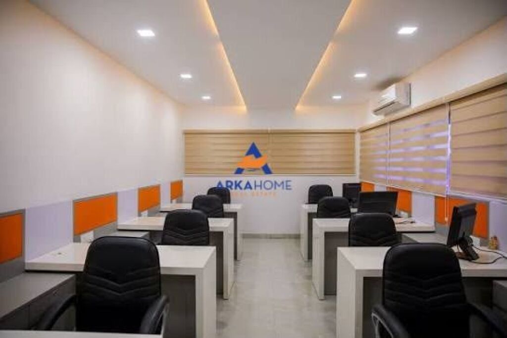 BUSINESS PREMISES FOR RENT 2000M2 "NEAR CASA ITALIA" 10,000 EURO