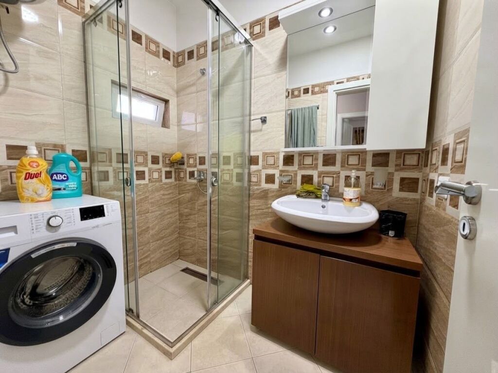 For rent 2+1 at -21 Dhjetori