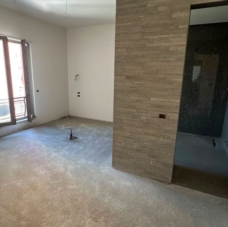 🏢✨ LOCALE COMMERCIALE IN AFFITTO – VICINO A SPAK