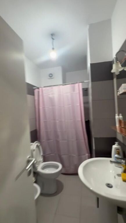 Apartament me qera 1+1, Astir, prane bar Artistit!!