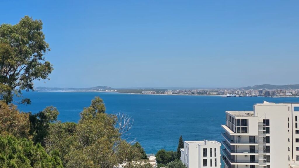 Super Penthouse con vista sul mare, acqua fredda, Vlora