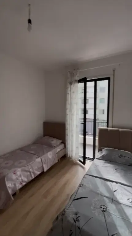 Qera | Apartament 2 + 1+2 | Kinostudio | 600 €/muaj