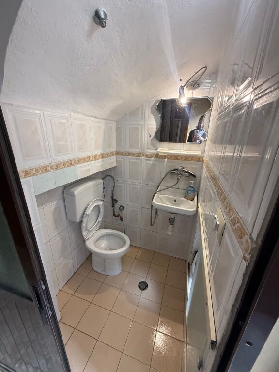 🏡 PRIVATE 4-FLOOR HOUSE FOR RENT – BARDHYL STREET