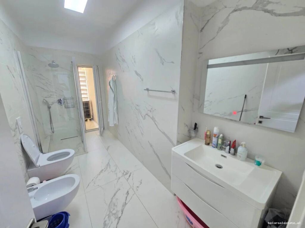 Apartament Me Qera 2+1 Tek Rruga e Elbasanit (ID B2202134) Tirane