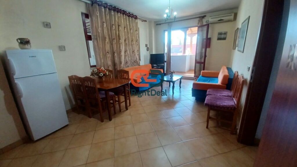 Ne Misto Mame, Shitet Apartament 2+1, Mundesi Ideale Banimi Ose Investimi !!!