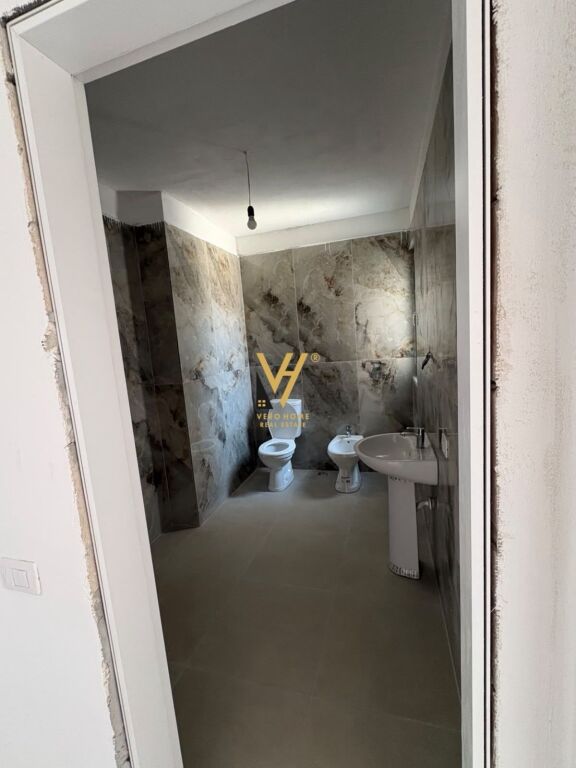 SHITET APARTAMENT 2+1+BLK NE KAVAJE 82.400 EURO
