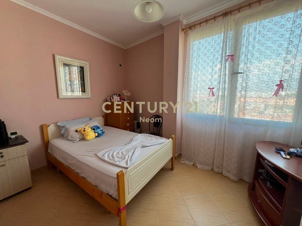 Apartment 2+1+2 for rent in Astir