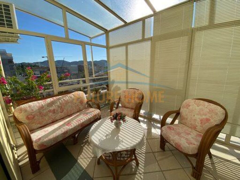 Qera, Apartament 1+1+Verande