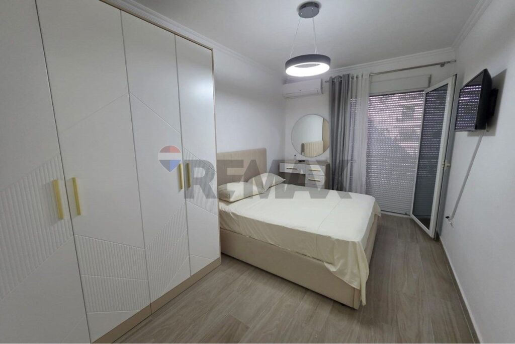 Jepet apartament  me qera 2+1 Rruga Ndre Mjeda